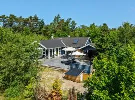 Amazing Home In Aakirkeby With Wifi