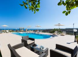 Diamantis Villa, a SeaView Retreat, By ThinkVilla, villa i Adelianos Kampos