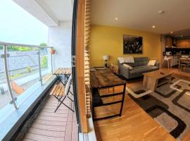 12 Courthouse Square