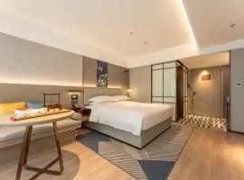 Wuhan Jiangtan Jianghan Road Pedestrian Street Yicheng Hotel