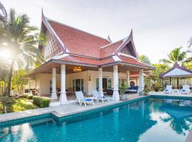 Tranquil 4BR Pool Escape - Villa Funny, hotel in Ban Saiyuan (1)
