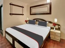 Collection O DTU Rohini Formerly Hotel Golden