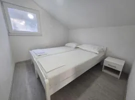 Apartement Hajr