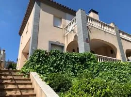 House with pool in Pino Alto