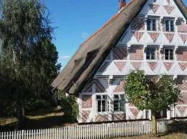 Denkmalgeschütztes Ferienidyll unter Reet