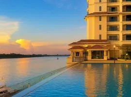 4PAX Studio, Netflix, Free WIFI, Riverine Diamond
