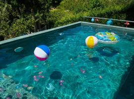 Holiday home Damian - Private pool, caba&ntilde;a en &ETH;urđekovec