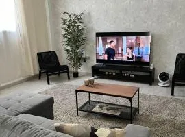 The Pearl Suite - your stylish cozy and modern flat,in the heart of South Tenerife,just 3 minutes from beach and natural pools