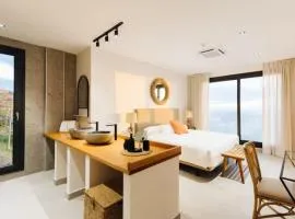 Suite de lujo con Piscina, Terraza y Espectaculares Vistas al Mar