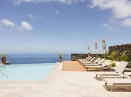Villa de lujo en La Palma con Vistas al Mar y Piscina