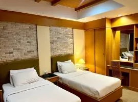 The Rich Hotel Rama 5