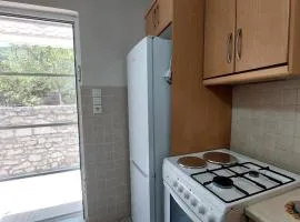Pinelopi Holiday House