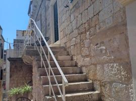 Ventula, sme&scaron;taj sa kuhinjom u Visu