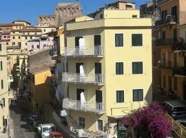 Hotel Week End