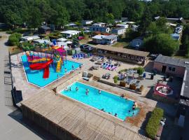 Eurocamp Spreewaldtor โรงแรมที่มีอ่างน้ำอุ่นในGro&szlig; Leuthen