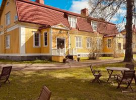 Majatalo Mäntän Kuusela، فندق في مانتا