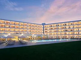 Maris Grand Resort