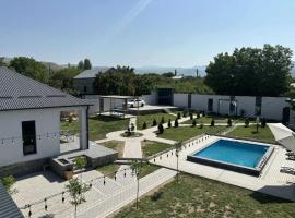 ARThouse Garni, hotel v destinaci Garni