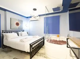 Luxury 1BD Studio wz Jacuzzi 5min to Airport, Massager