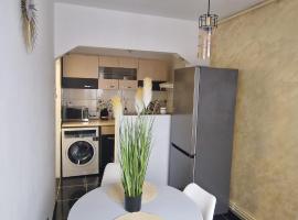 Adestutio, hotel pro pobyt s dom&aacute;c&iacute;mi mazl&iacute;čky v destinaci Drobeta-Turnu Severin