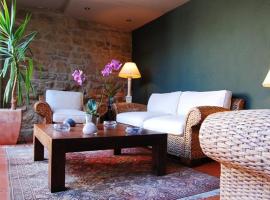 Hotel Rural Nobles de Navarra, εξοχική κατοικία σε Áibar