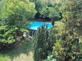 MARIA HOLIDAY HOMES La Pineta di Sinalunga, готель у місті Сіналунґа