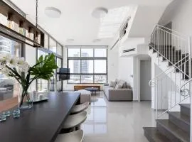 Luxury 4BR Penthouse 360 Sea Views Bat Yam