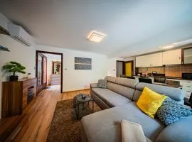 Flex SelfCheckIns 159 - Zagreb - 2 Bedrooms - Parking - Terrace