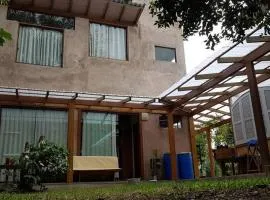 Suite ampla com entrada independente