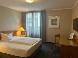 Hotel Das Kleine Ritz, hotel em Fellbach
