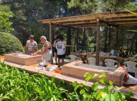 Sweet tuscany Villa for 6 to 8 people near the sea, hotel a Capalbio