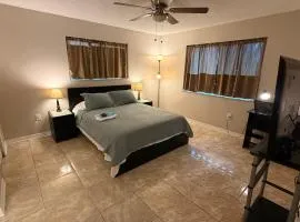 M13 Large Master Room with Private Bathroom & Smart TV