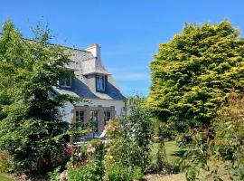 BnB La Néo Bretonne, hotel v destinaci Minihy-Tréguier