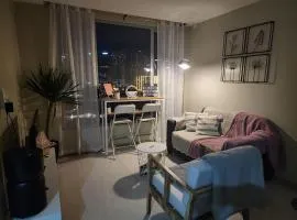 Cozy 1BR Corner with Panoramic City Skyline View
