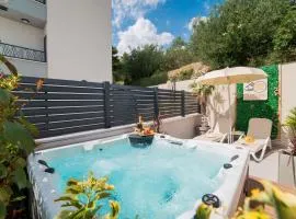 Luxury Apartments Karigo