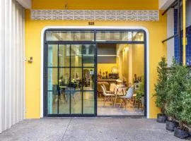 113 Yellow House Hostel