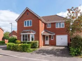Beautiful 4 Bedroom Home near Bristol