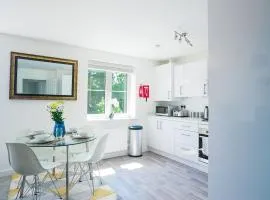 2 Bedroom Apartment By Littlepiggyrentals Short Lets & Serviced Accommodation Peterborough With Fast Wi-Fi & Free Parking