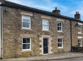 4 Bed in Wearhead 93527
