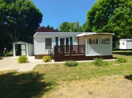 Mobil home Le Duo Tranquille, campsite in Souvigné