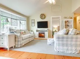 Walk to Goose Rocks Beach Quiet Townhome with Patio