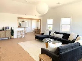 Joshua Tree - Under the Stars-Pool, Spa & Fire pit