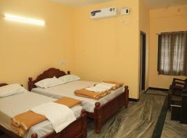Lakshmi Mahal Rooms, hotel v destinaci Tirukkadaiyūr