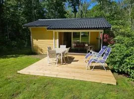 Cottage , Private Sauna for 8 people and big garden