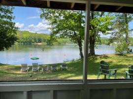 The Elms Waterfront Cottages, camping resort en Lake Luzerne