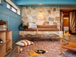 Sundowner Suite No. 3