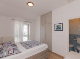 Family Apartments Marita, hotel in Makarska