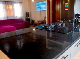 Maison moderne et cosy en plein centre ville de Douala, hotel v destinaci Bell