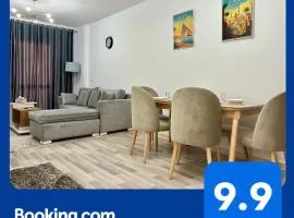 Luxury Inn: 2BR Amazing location in Madinaty B11