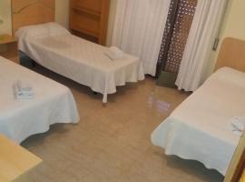 Hostal Jose Luis, hotel in Brunete